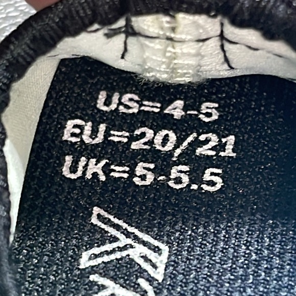 NWT Komfort Me Swing Water Shoes Size 4/5M - Picture 5 of 5